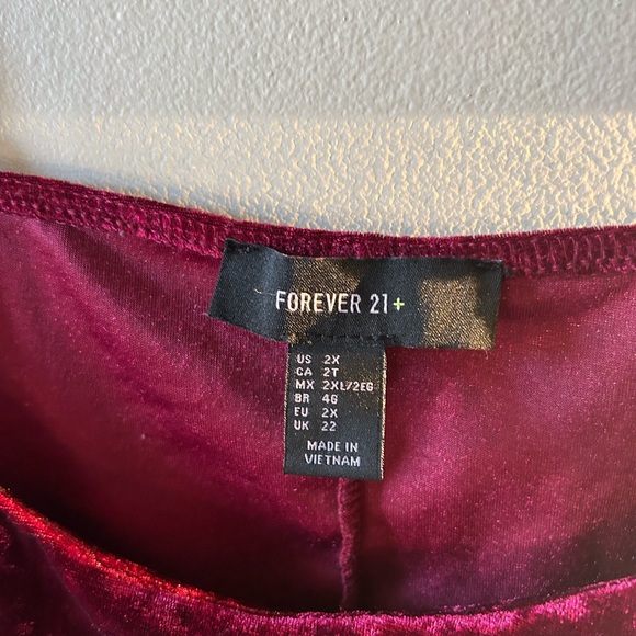 Plus Velvet Wine Top - Picture 3 of 5